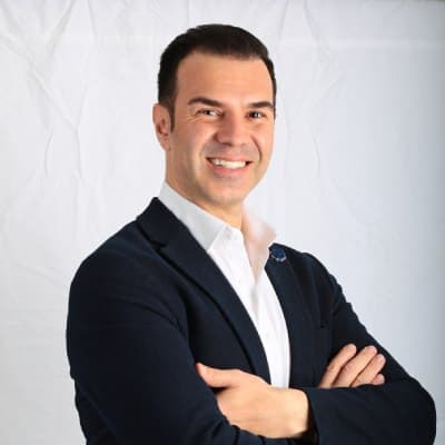 Recep Özer